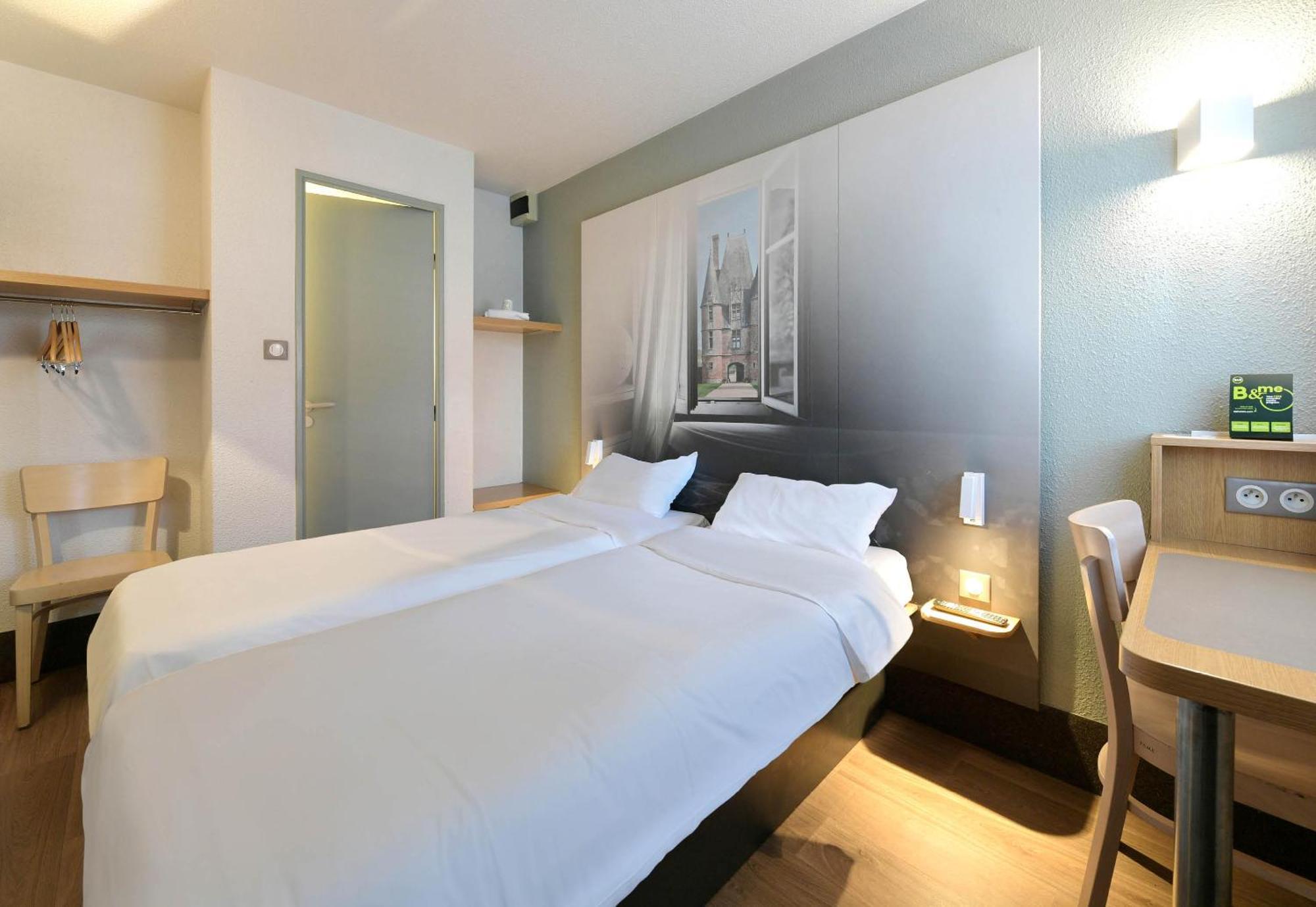 B&B Hotel Alencon Nord Esterno foto