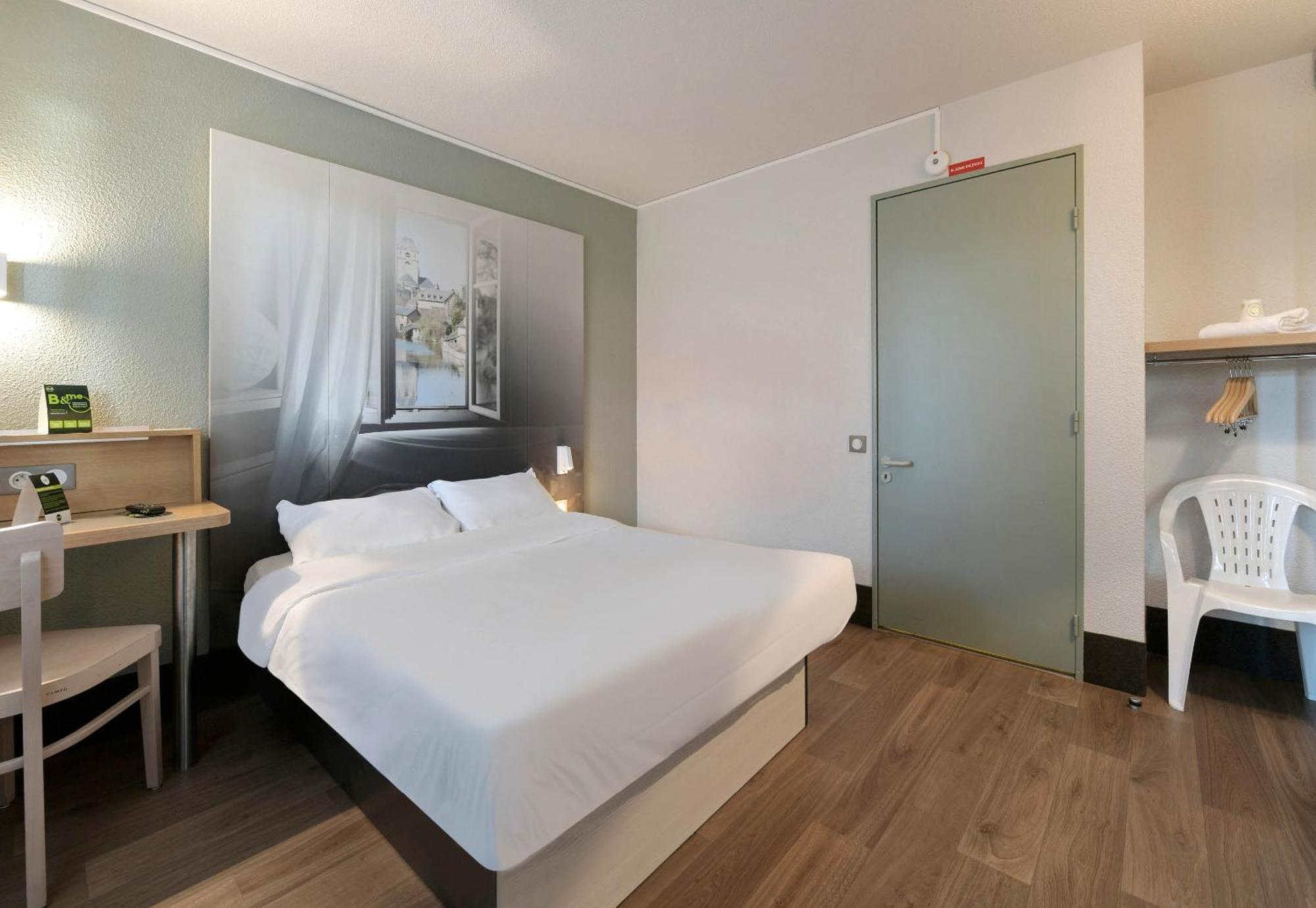 B&B Hotel Alencon Nord Esterno foto